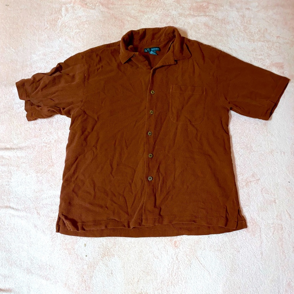 SILK Men’s Button up shirt